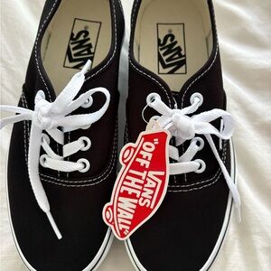 Vans Classic Black and White Sneakers platform